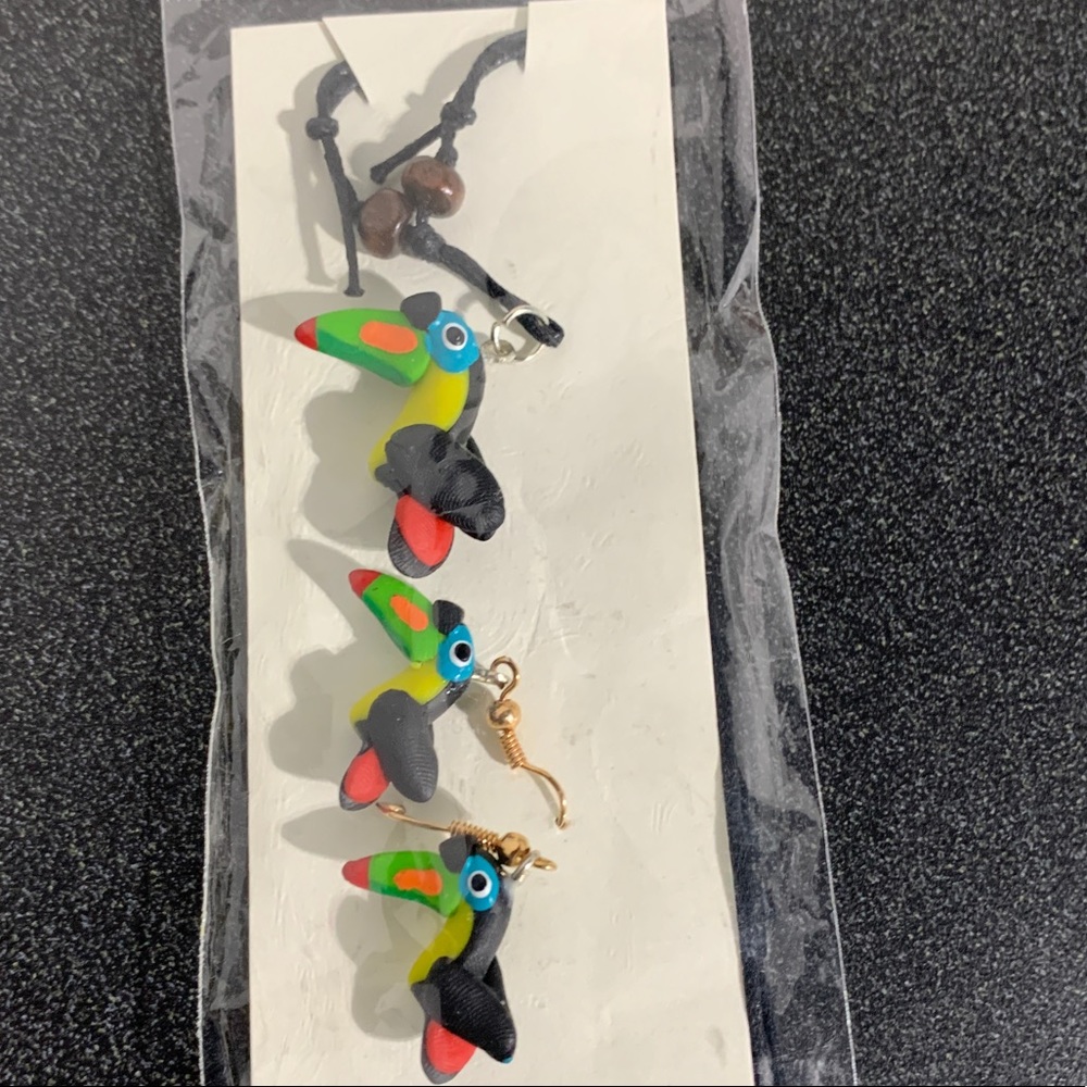 Toucan Earring and Necklace Set